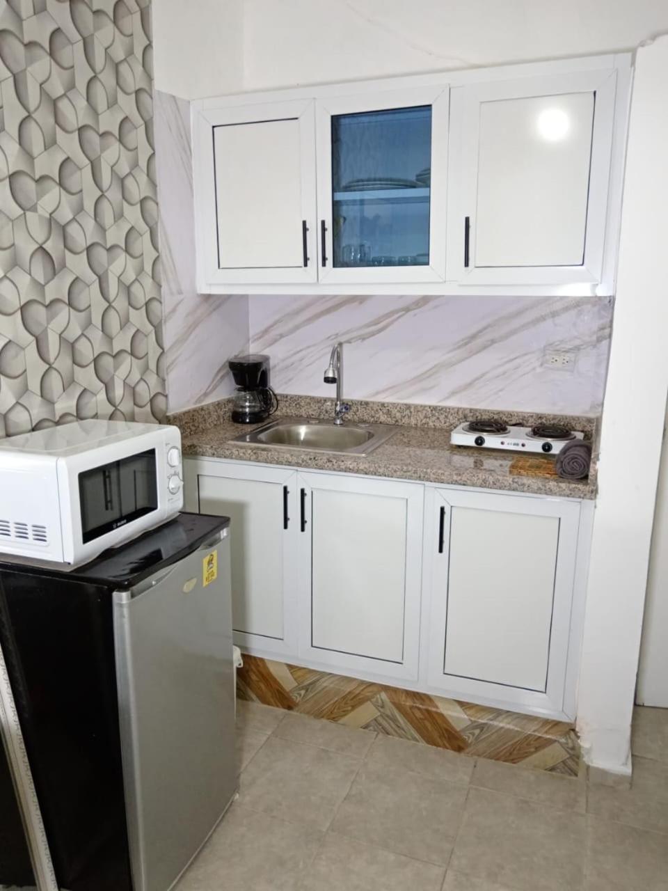 Apartamentos De 1 2 Y 3 Habitaciones سانتياغو دي لوس كاباليروس المظهر الخارجي الصورة